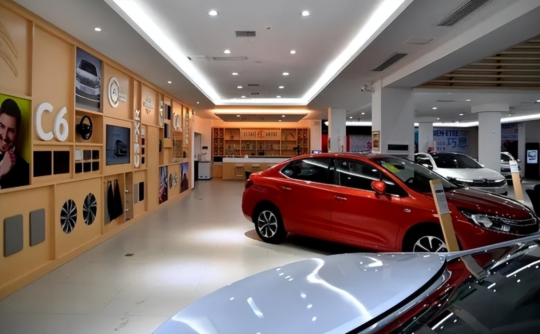 4s店收取贷款服务费_4S店贷款购车利润_4S店金融服务费揭秘