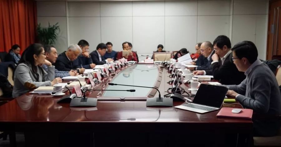 战上海 决胜股市未来三十年_战上海出版座谈会_战上海对年轻一代读者的意义