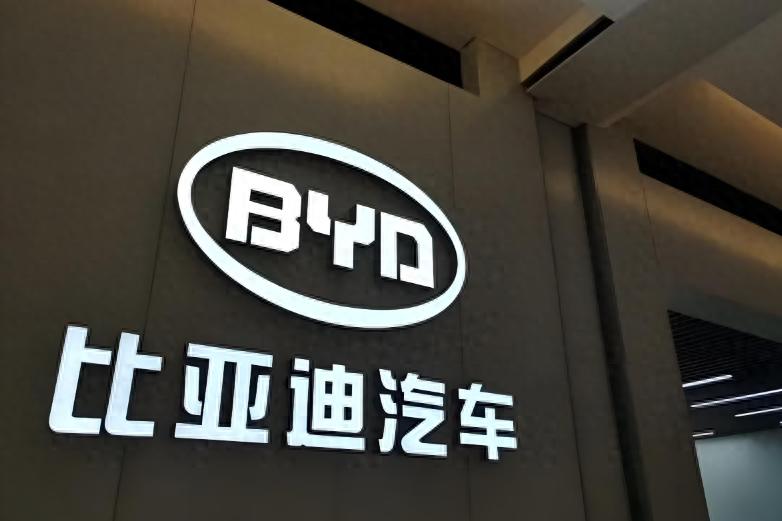 深圳比亚迪发展之路：从电池大王到汽车领域的逆袭传奇