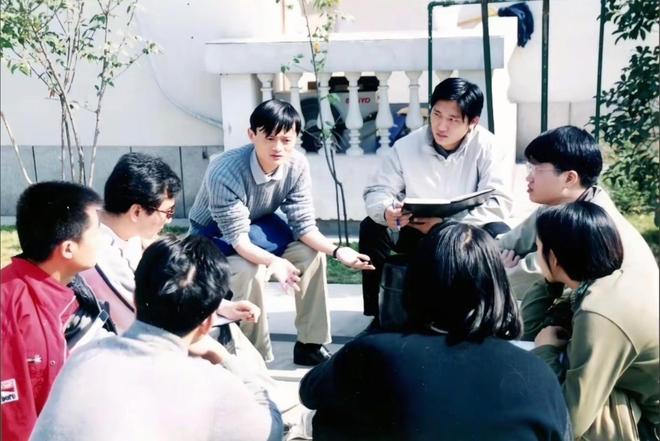 马云说未来赚钱_马云创业经历_马云被骂骗子到成功